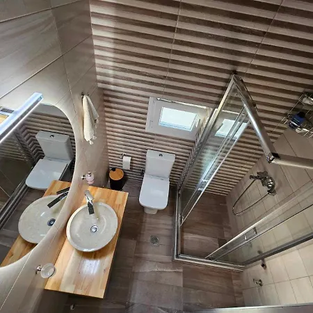 Captain's House Apartment *