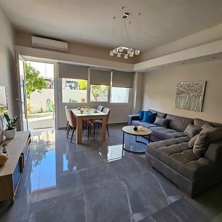 Apartment Captain's House