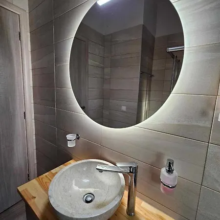 Captain's House Apartment Amarynthos